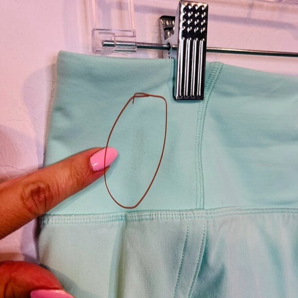 Lululemon Run Times Shorts II *4" Toothpaste green Athletic lined running Size 1 - Picture 5 of 11